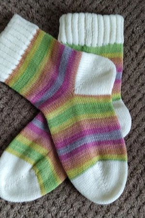 Робота В'язані шкарпетки з шкарпеткової пряжі