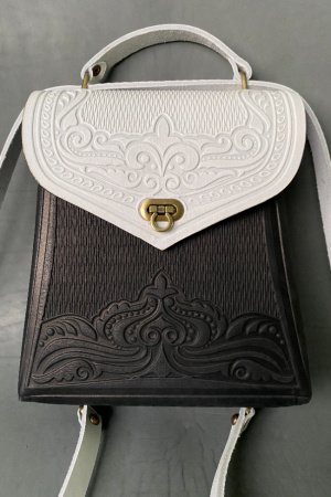 Робота Шкіряний рюкзак "Вектор"