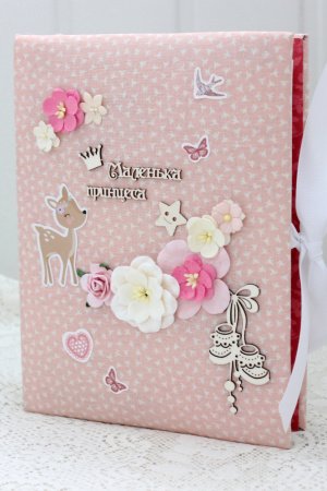 Робота Фотоальбом для дівчинки з файловим блоком на 200 фото