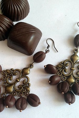 Робота Вантажні сережки з кавою на античної бронзової фурнітури