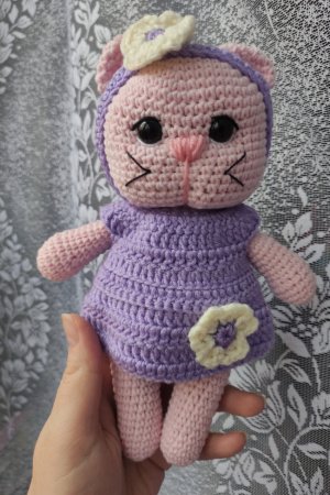 Робота Рожева кішка іграшка ручної роботи амигуруми