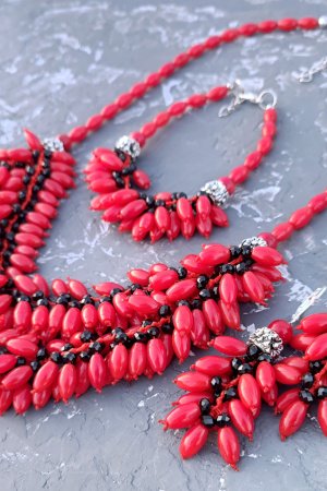 Робота Комплект з натуральних коралів "Калинове диво"