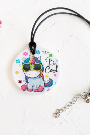 Робота Дитяче прикраса медальйон "Единорожки"