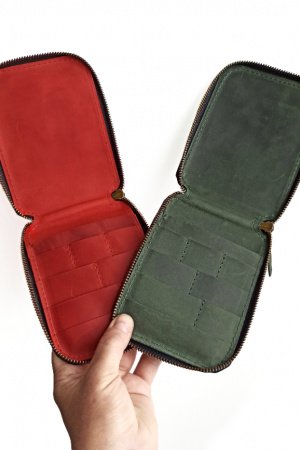 Робота Органайзер для манікюрного набору на блискавці. 