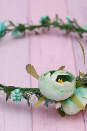 Робота Вінок віночок з півоніями м'ятний