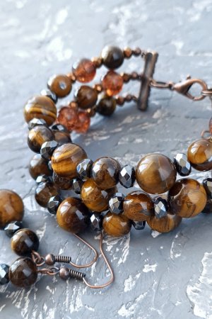 Работа Комплект из натуральных камней браслет и серьги