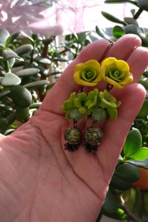 Работа Винтажные серьги с желто салатовыми розами