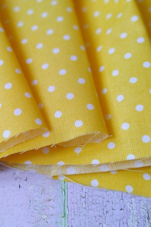Работа Ткань хлопок для рукоделия в желтый горошек