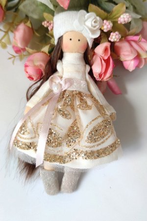 Работа Балерину ручной работы, в блестящем платье.