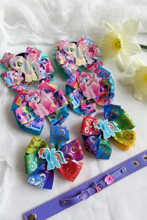 Робота Бантики- резинки і браслет поні
