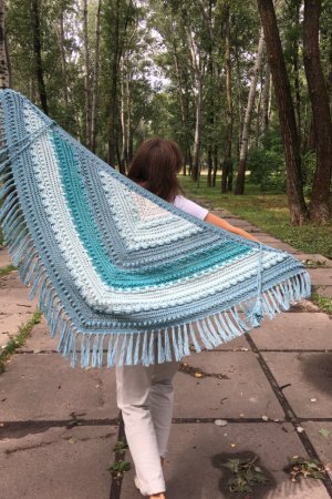 Работа Вязаная накидка-шаль "Мятная свежесть"