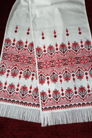 Робота Весільний вишитий рушник, рушник на ікони, рушник під ноги