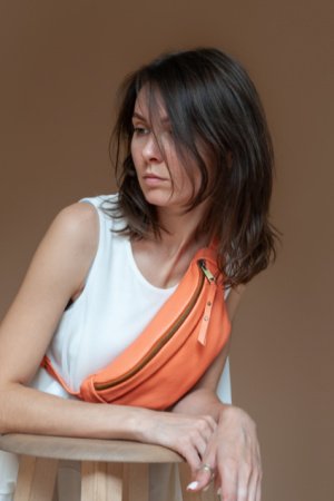 Робота Коралова Стильна Бананка На Літо