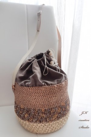 Работа Сумочка из рафии