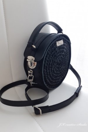 Робота Кругла сумочка "Бохо" чорна