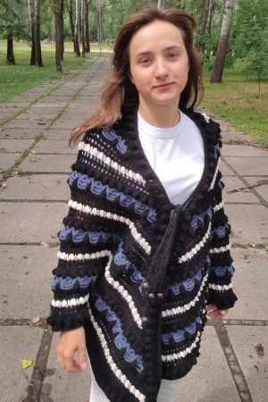 Работа Вязаная накидка "Ноченька". большой размер