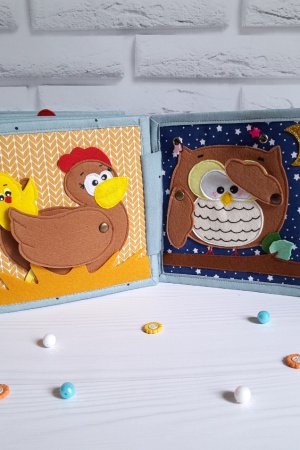 Работа Фетровая мягкая развивающая книжка для самых маленьких.