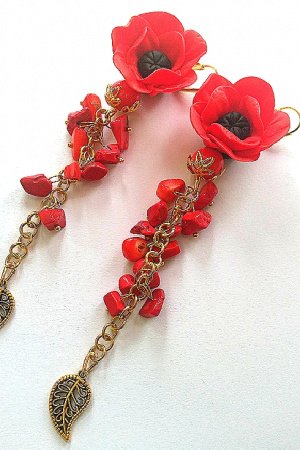 Робота Довгі сережки з маками