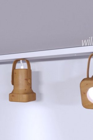 Работа Люстра  дерев'яная 