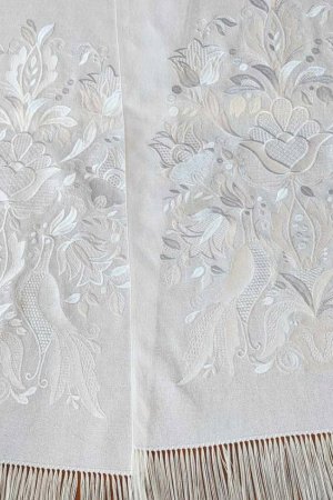 Робота Весільний рушник Оберіг. Білим по білому Дерево життя