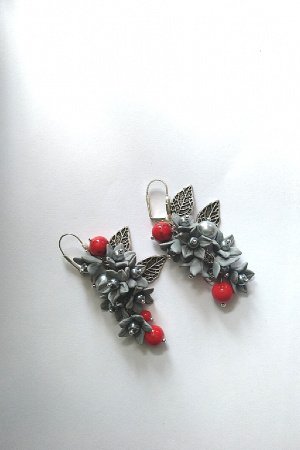 Робота Сережки Червоно сріблясті сережки з кораллами