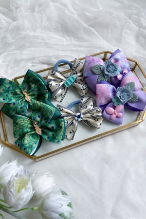 Робота Набір бантики- резинки в садік ,бантики в школу квіти,павлін