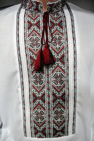 Робота  Сорочка-вишиванка 