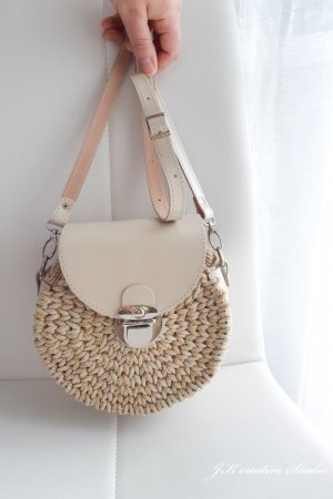 Робота Кругла сумочка "Бохо" беж