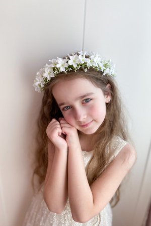 Робота Білий вінок для першого причастя і нареченій.