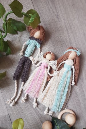 Работа Мама, папа и дочь