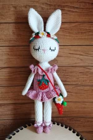 Робота Іграшка зайка Ягодка, іграшка для дівчинки