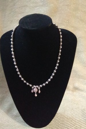 Работа Колье "Стальная роза"