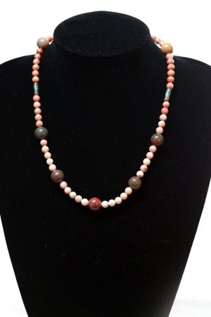 Робота Намисто з яшми "Принцеса самоцвітів"