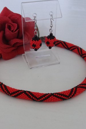 Работа Жгут Черно-красный