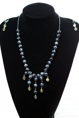 Робота Комплект прикрас  "Сніжний оксамит"