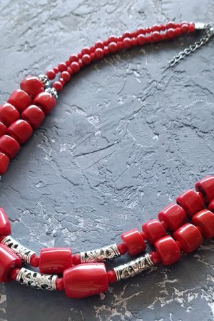 Робота Намисто з натуральними кораллами дворядне