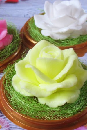 Работа Фигурное сувенирное мыло ручной работы "Роза в куполе"