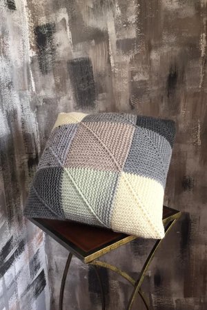 Работа Подушка Хьюгге