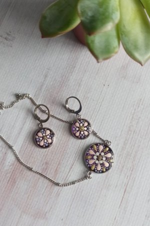 Работа Набор украшений в фиолетовых тонах