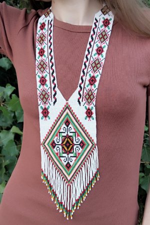 Робота Гердан з орнаментом