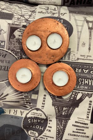 Робота свічники-таблетки з бетону, колір бронза