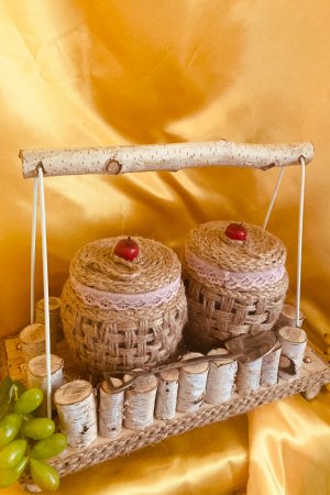 Работа деревянный домик с баночками