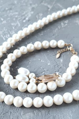 Робота Весільний чи святковий комплект з натуральних перлів 