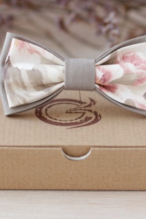 Работа Бабочка серо-бежевый "Romantik"