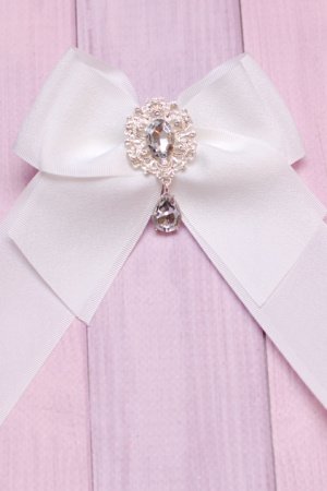Работа Заколка с белым бантом