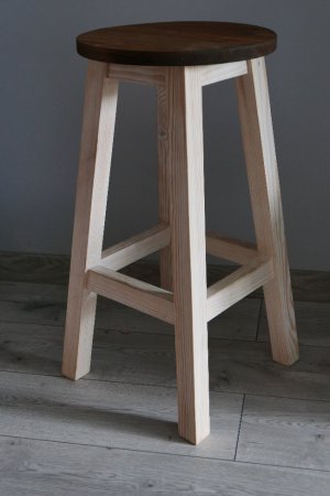 Робота Барний стілець