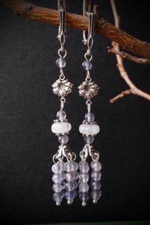 Работа Серебряные серьги с иолита и лунного камня