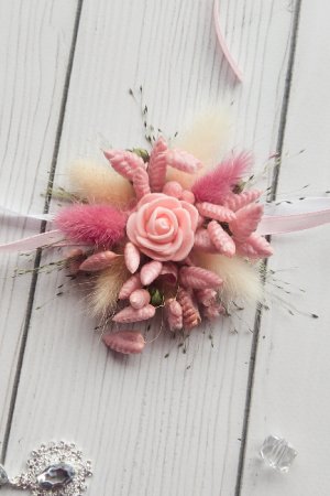 Работа Браслет бутоньерка из сухоцветов арт.1122