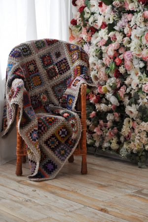 Работа Плед крючком "Оранжерея" бабушкин квадрат