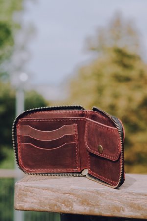 Робота Шкіряний гаманець на блискавці 